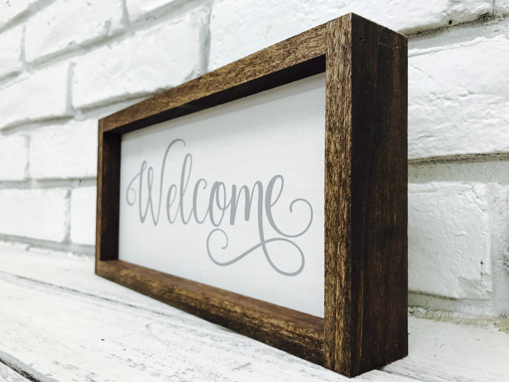 "Welcome" Wooden Farmhouse Home Decor Sign