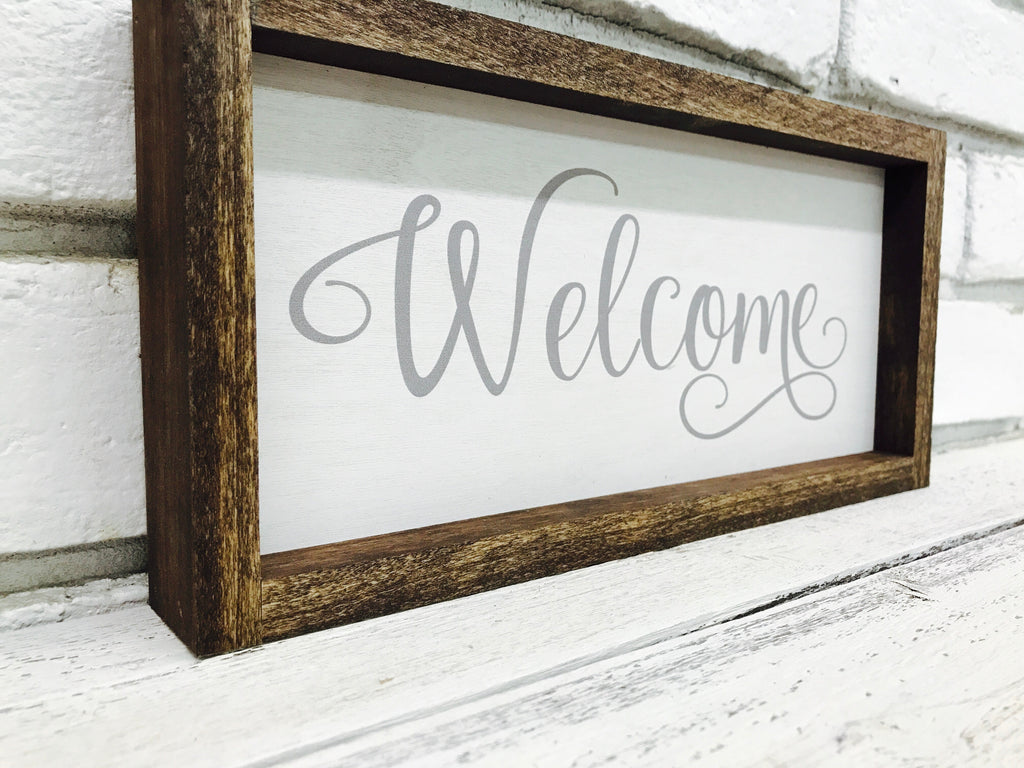 "Welcome" Wooden Farmhouse Home Decor Sign