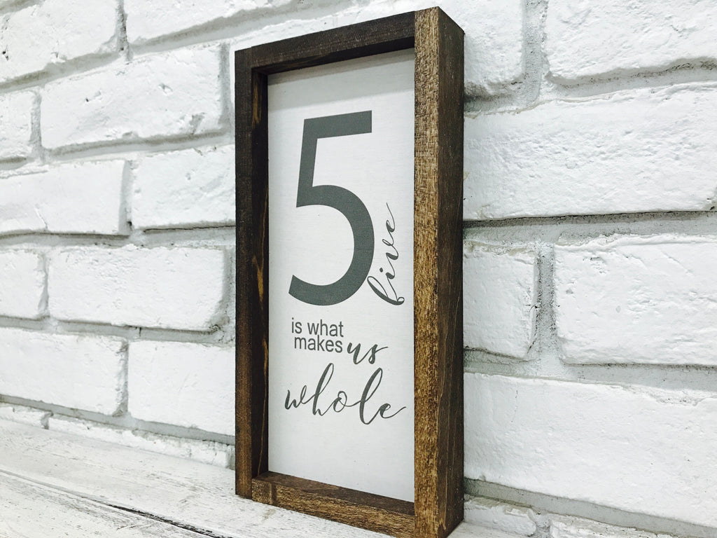 Farmhouse Wall Decor, Family of 5 Home Sign, Rustic Wooden Frame Decoration